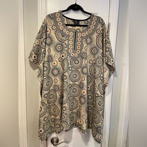 Good Times Flowy Boho Tunic Top One Size Mandala Sunburst Print Crystal Gems